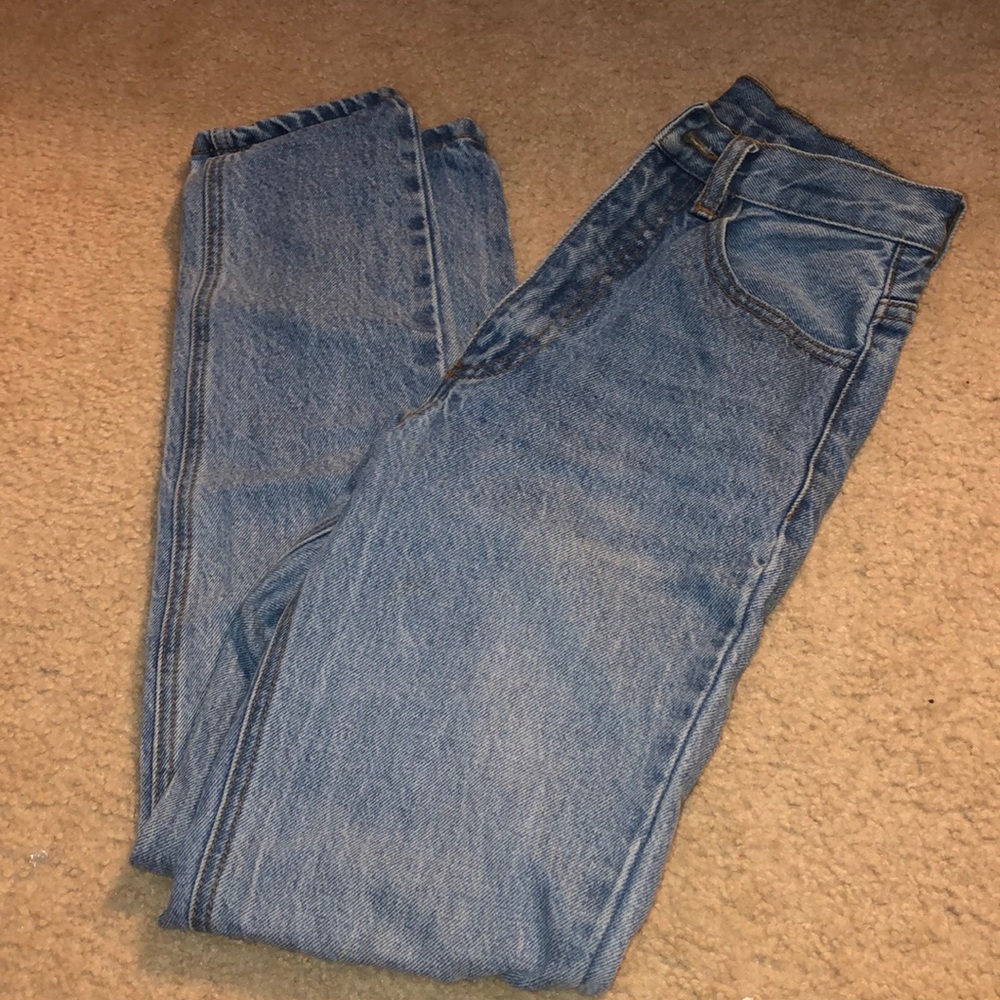 Brandy Melville High waisted Jeans